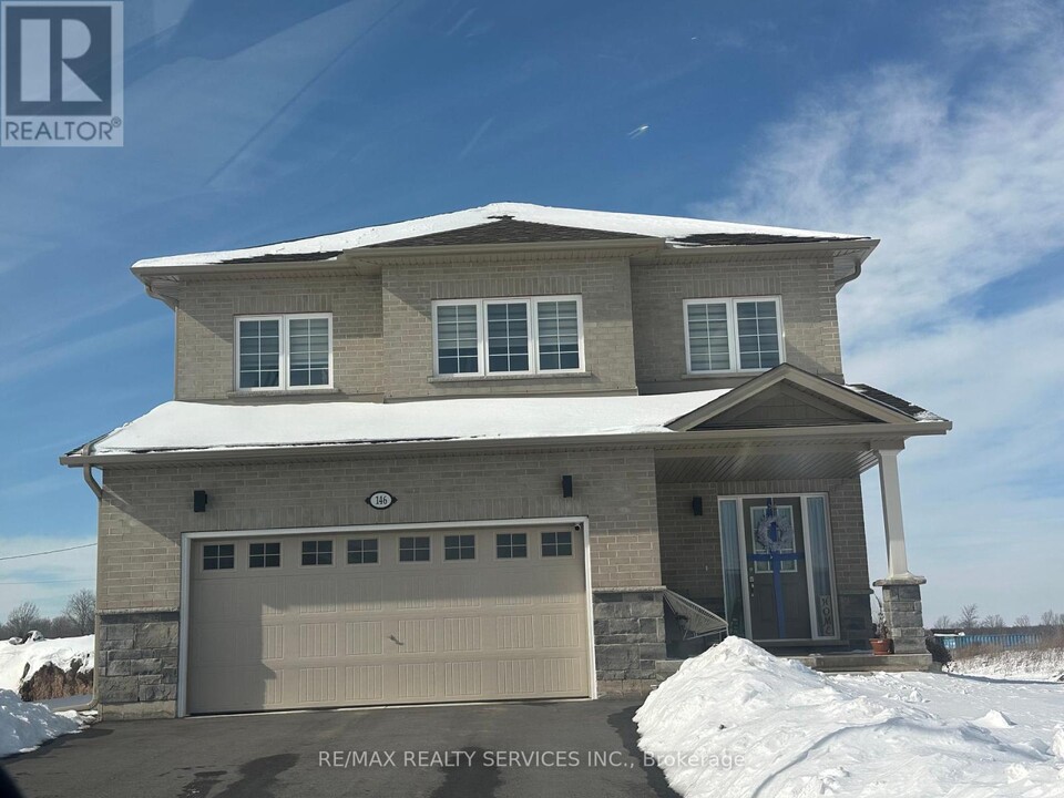 146 Hillcrest Rd in Port Colborne, ON - Building Photo