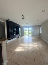 7644 Foxcroft Ln in Davie, FL - Building Photo - Building Photo