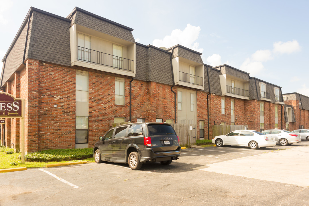 Cypress Trace in New Orleans, LA - Foto de edificio