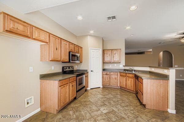 18131 W Port Royale Ln in Surprise, AZ - Building Photo - Building Photo