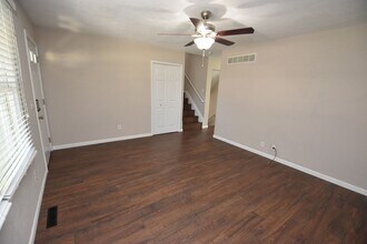 52401 Hollyhock Rd in South Bend, IN - Building Photo - Building Photo