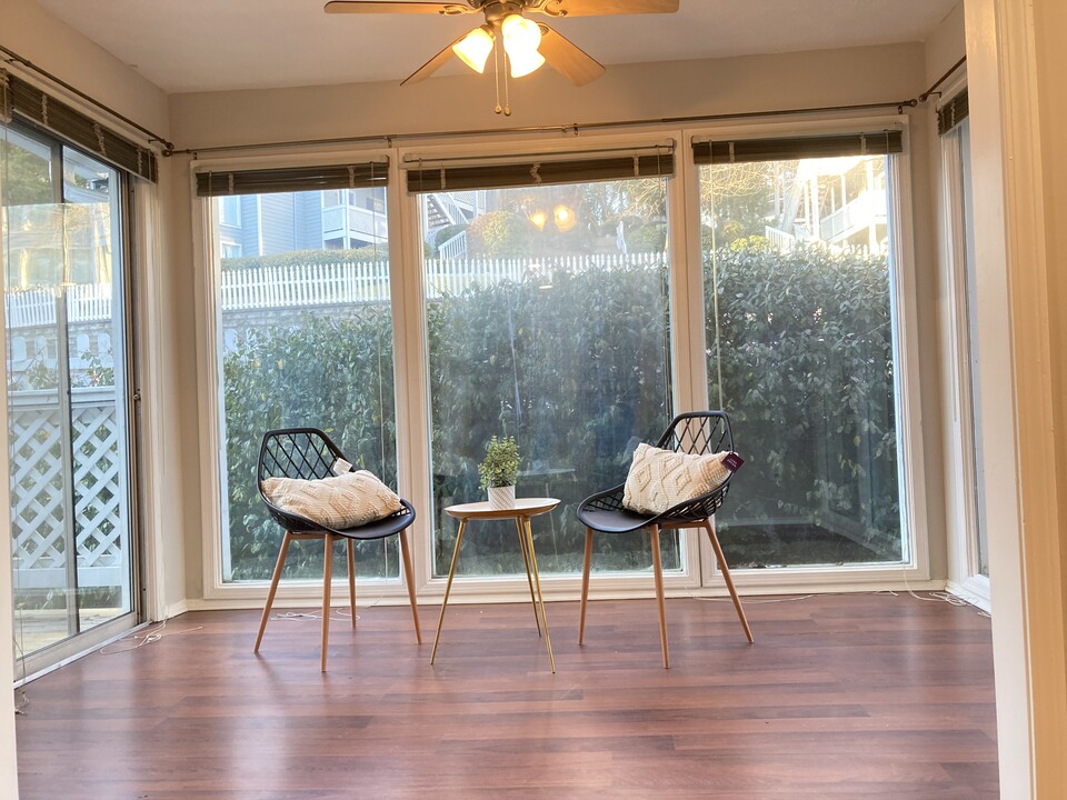 1405 Vicksburg Plz, Unit 1405 in Atlanta, GA - Foto de edificio