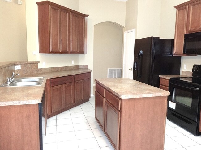 8516 Minturn Dr in Fort Worth, TX - Building Photo - Building Photo