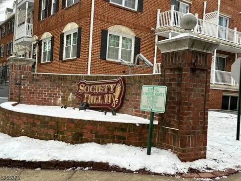 62 S Orange Ave in Newark, NJ - Building Photo