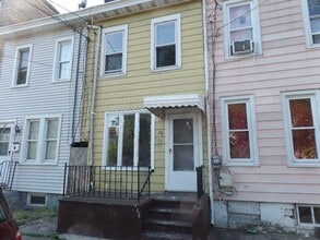 25 Orange St in Trenton, NJ - Building Photo - Building Photo