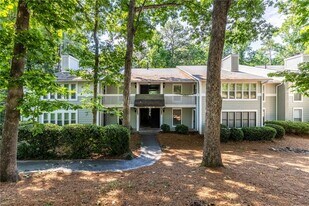 603 Summit N Dr NE in Atlanta, GA - Building Photo