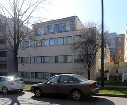 1070 Barclay St in Vancouver, BC - Building Photo