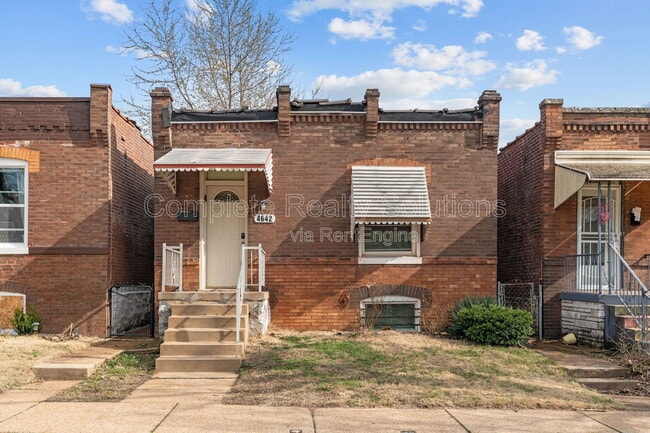 property at 4642 Idaho Ave