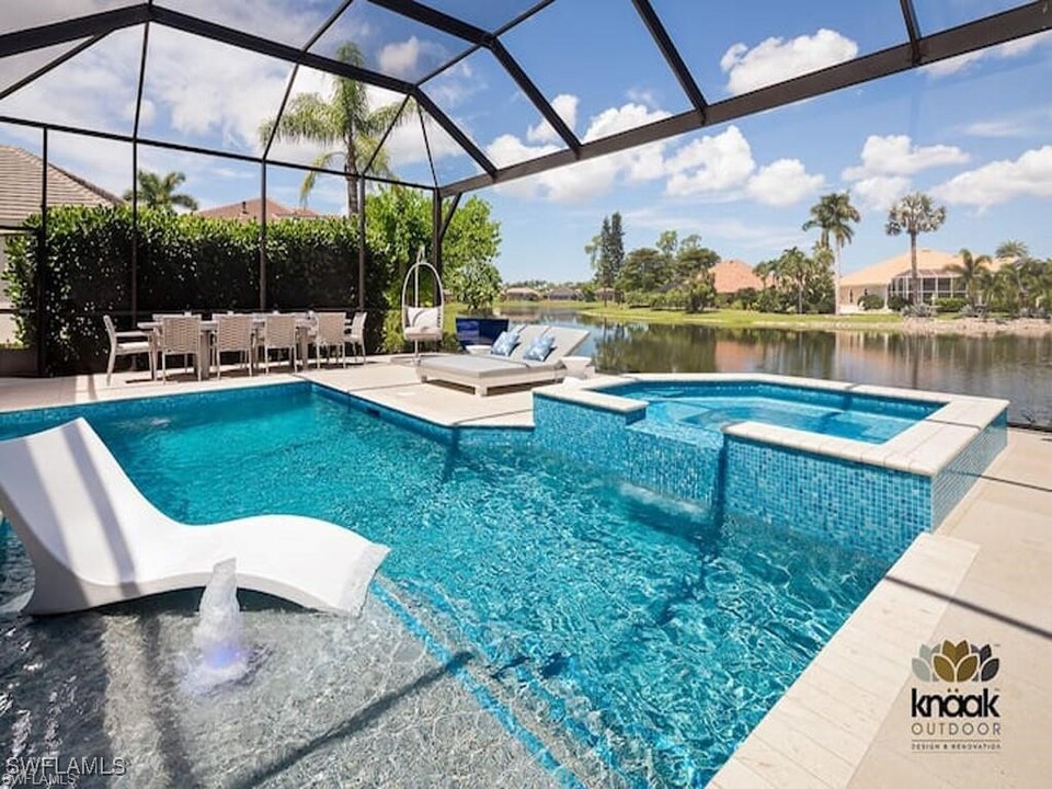 8967 Lely Island Cir in Naples, FL - Building Photo