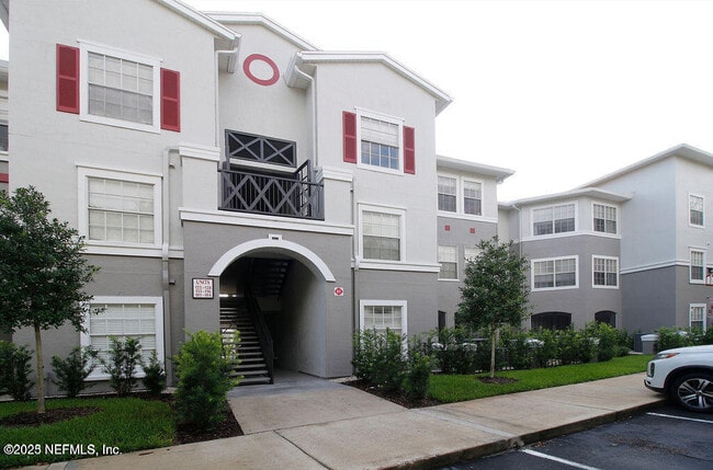 property at 3591 Kernan Blvd S