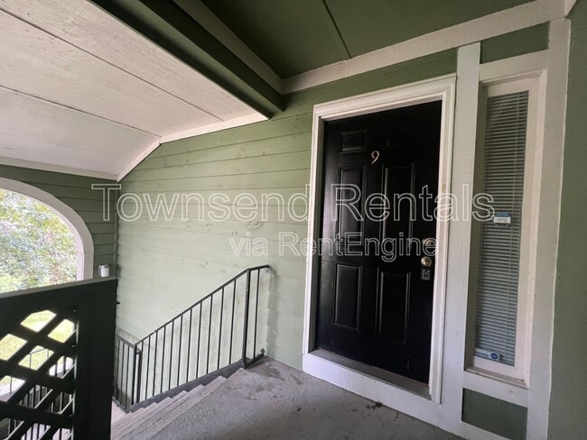 950 Stewarts Creek Dr in Fayetteville, NC - Building Photo - Building Photo