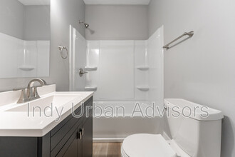 4823 E New York St in Indianapolis, IN - Building Photo - Building Photo