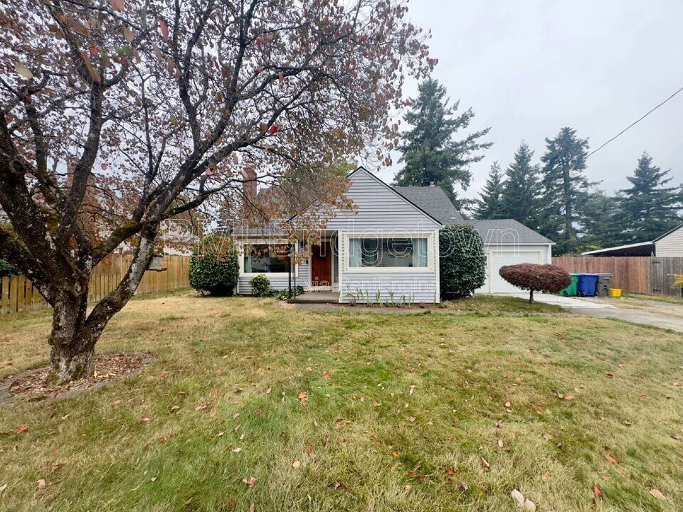 2755 SE 165th Ave in Portland, OR - Building Photo