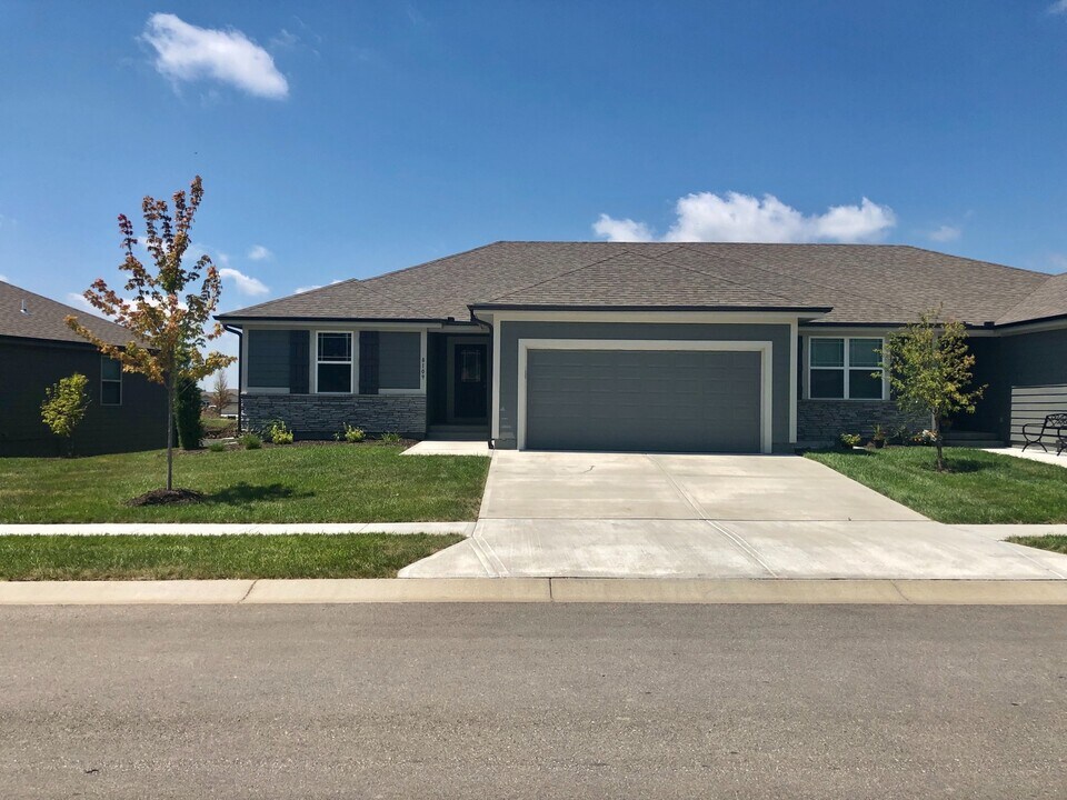 8109 SE 6th St in Blue Springs, MO - Building Photo