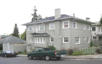 150 Moss Way in Oakland, CA - Building Photo - Building Photo