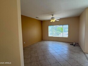 16216 W Mountain Pass Dr in Surprise, AZ - Building Photo - Building Photo