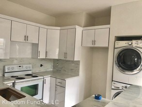 1008 NW 2nd Ave in Hallandale Beach, FL - Building Photo - Building Photo