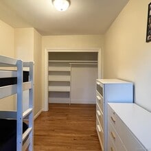 61-20 55th Dr in Queens, NY - Foto de edificio - Building Photo