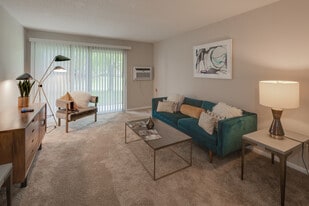 Willow Hill in Justice, IL - Building Photo