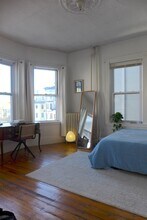 61 Hillside St in Boston, MA - Foto de edificio - Building Photo