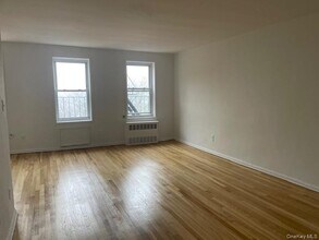 8-33 Central Ave in Queens, NY - Building Photo - Building Photo