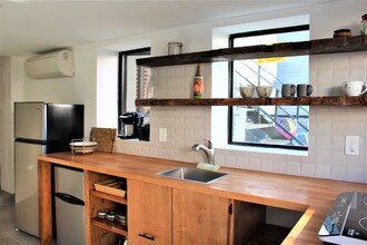 1318 Corbin Pl NE in Washington, DC - Foto de edificio - Building Photo