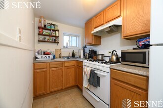 720 Massachusetts Ave, Unit 2 in Cambridge, MA - Building Photo - Building Photo
