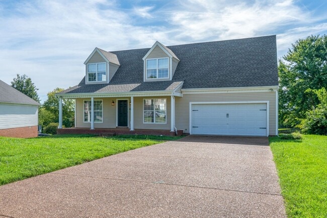 2655 Hansford Dr in Thompson's Station, TN - Building Photo - Building Photo