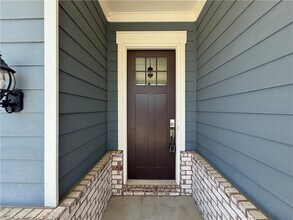 580 Avondale Hills Dr in Decatur, GA - Building Photo - Building Photo