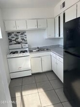 7828 West Dr in El Paso, TX - Building Photo - Building Photo
