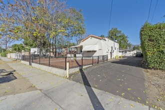 12652 Bradley Ave in Sylmar, CA - Building Photo - Building Photo