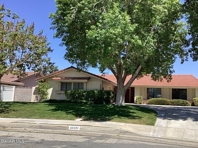 property at 43430 Sierra Vista Dr