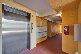 1450 SE 3rd Ave in Dania Beach, FL - Building Photo - Building Photo