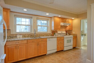 41 Harvard Rd in Belmont, MA - Building Photo - Building Photo