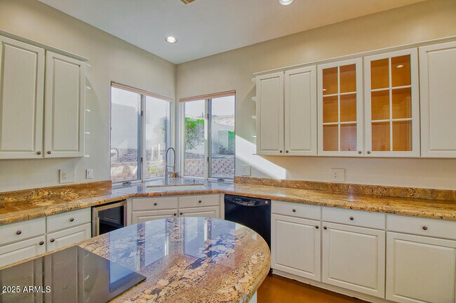 15003 S 7th St in Phoenix, AZ - Foto de edificio - Building Photo