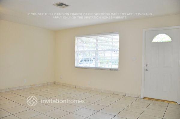 1380 SW 26th Terrace in Fort Lauderdale, FL - Foto de edificio - Building Photo