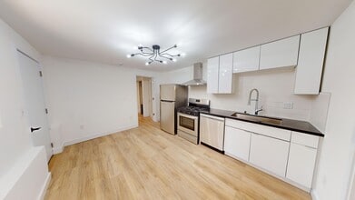 HAMPTON in West Hollywood, CA - Building Photo - Interior Photo