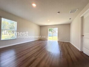 8 Round Table Ln in Palm Coast, FL - Building Photo - Building Photo