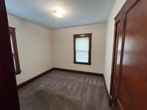 3376 W 100th St-Unit -3378 - Up in Cleveland, OH - Building Photo - Building Photo