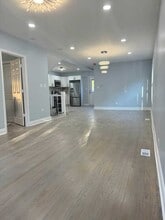 10847 S Eggleston Ave in Chicago, IL - Building Photo - Building Photo