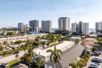 3215 NE 7th St in Pompano Beach, FL - Building Photo - Building Photo
