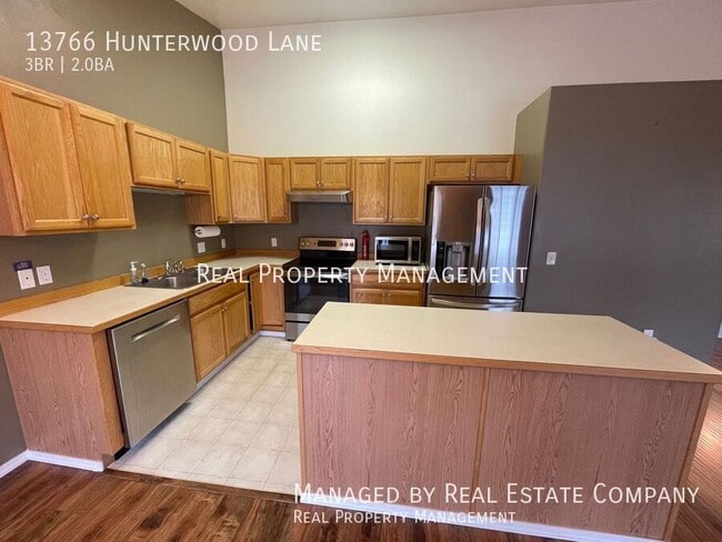 13766 Hunterwood Ln in Anchorage, AK - Building Photo - Building Photo