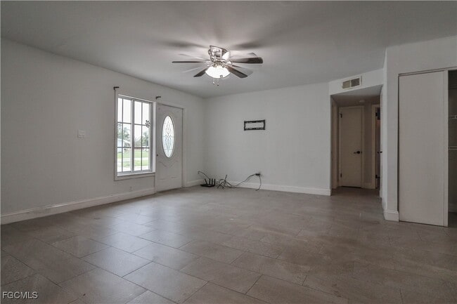 property at 305 Bougainvillea Rd W