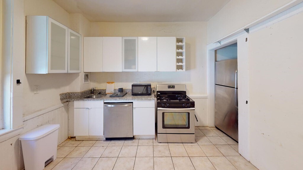 27 Symphony Rd in Boston, MA - Building Photo