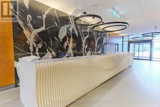 7895 Jane St in Vaughan, ON - Building Photo - Building Photo