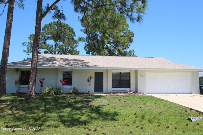 property at 835 Cornelia Ave SE