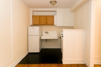 1211 W Elmdale Ave in Chicago, IL - Building Photo - Building Photo