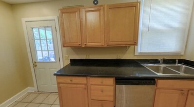 129 E Tompkins St in Columbus, OH - Building Photo - Building Photo