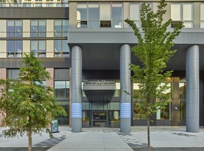 7 Seventy House in Hoboken, NJ - Foto de edificio - Building Photo