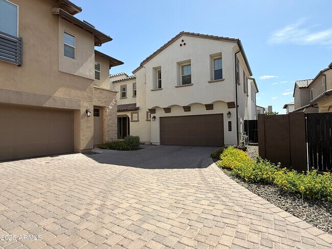 2366 W Gloria Ln in Phoenix, AZ - Building Photo - Building Photo